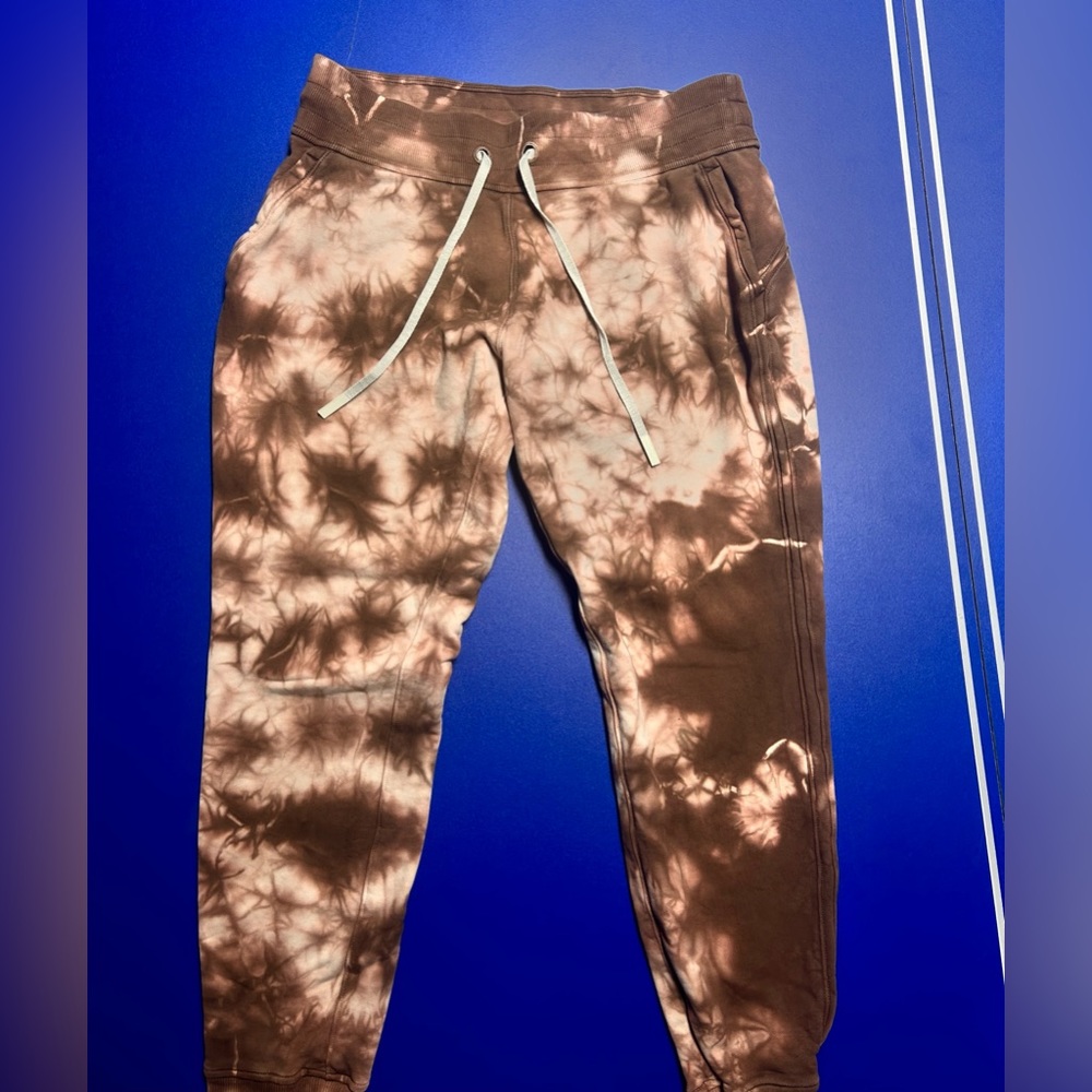 Lululemon sweatpants